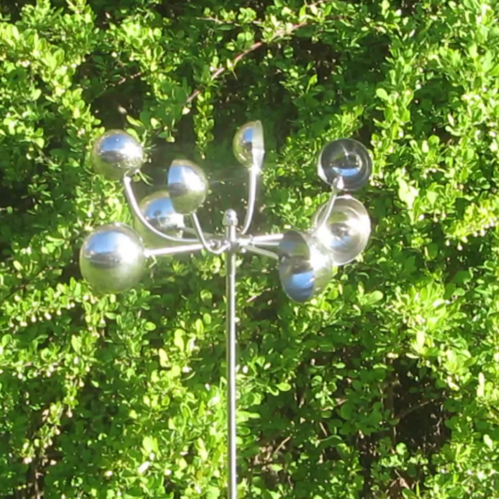 Kinetic wind flower