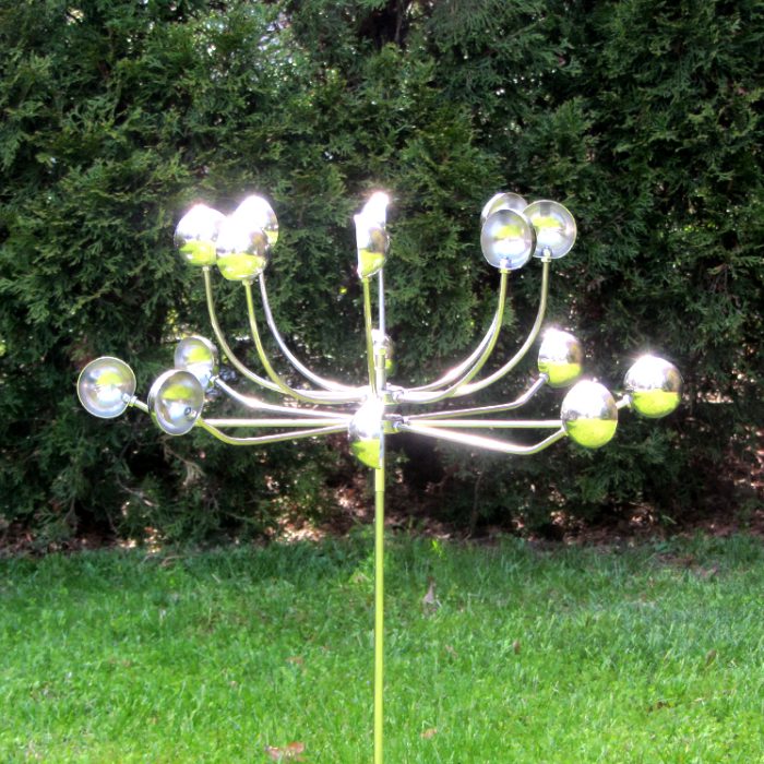 Kinetic wind spinner